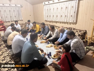 جلسه هم‌اندیشی و تقدیر از مدیران گروه‌های آموزشی آموزشکده ملی مهارت میناب با حضورکارکنان و مدیران گروه برگزار شد. 4